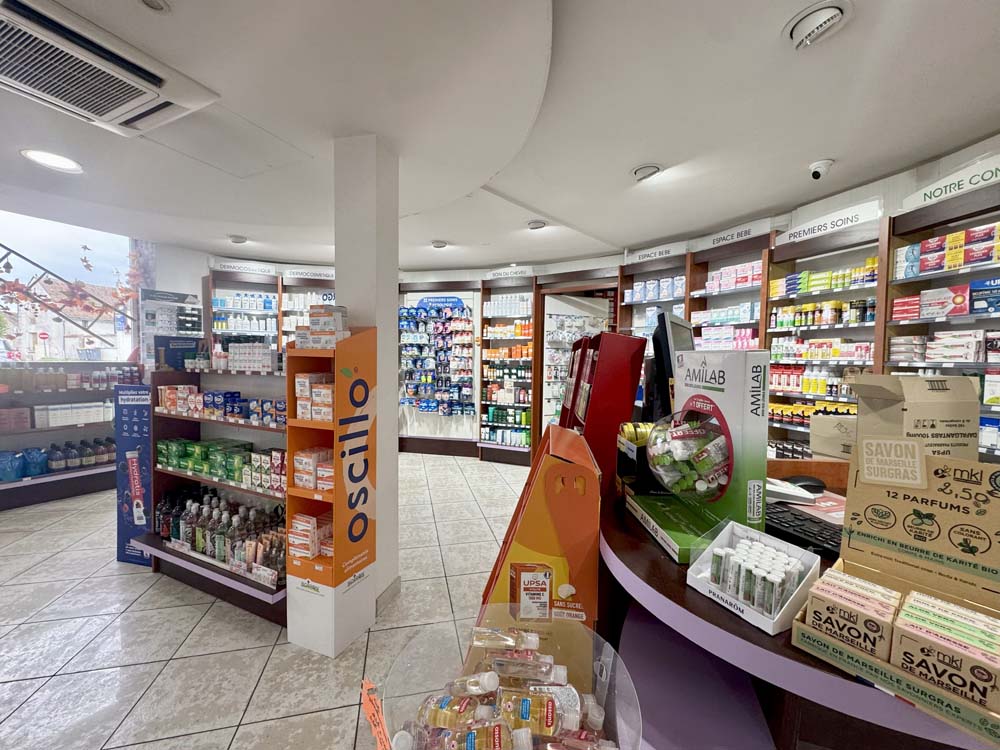 Pharmacie Ury